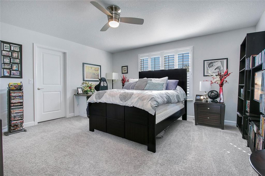 Image 17 of property listing at 11879 FICTION AVENUE, Orlando, FL 32832