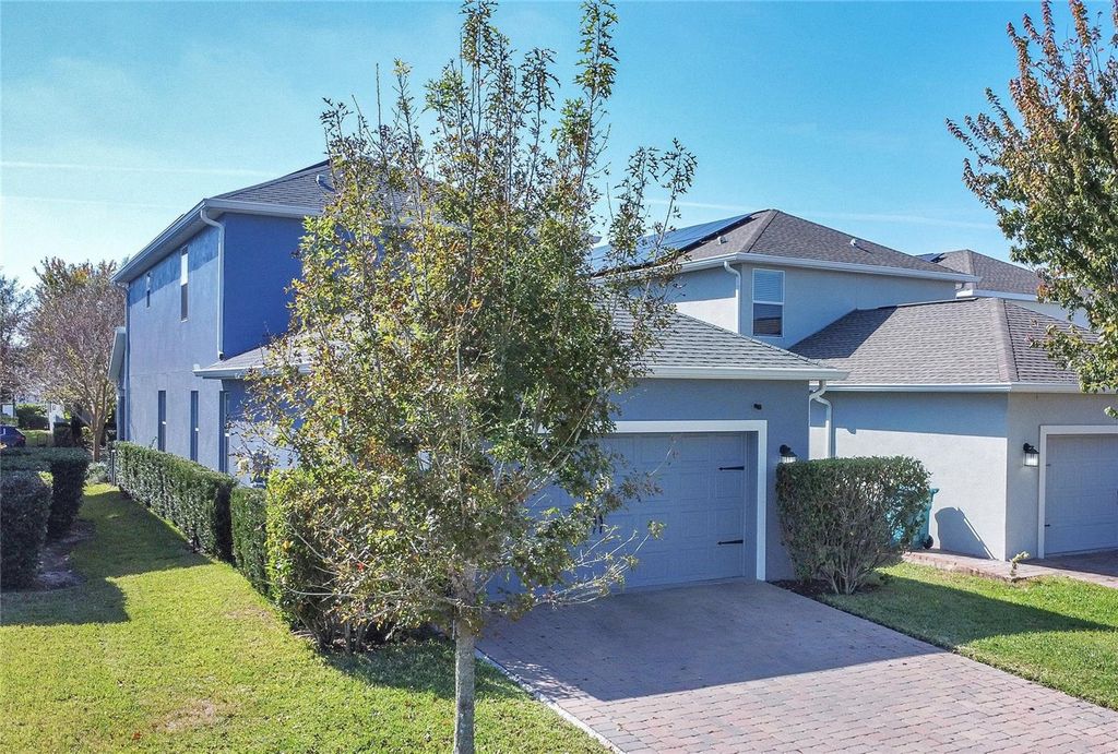 Image 24 of property listing at 11879 FICTION AVENUE, Orlando, FL 32832