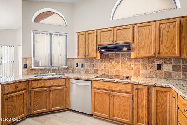 1933 E BUENA VISTA Drive, Tempe, AZ 85284