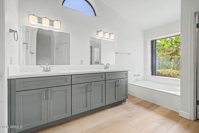 1933 E BUENA VISTA Drive, Tempe, AZ 85284