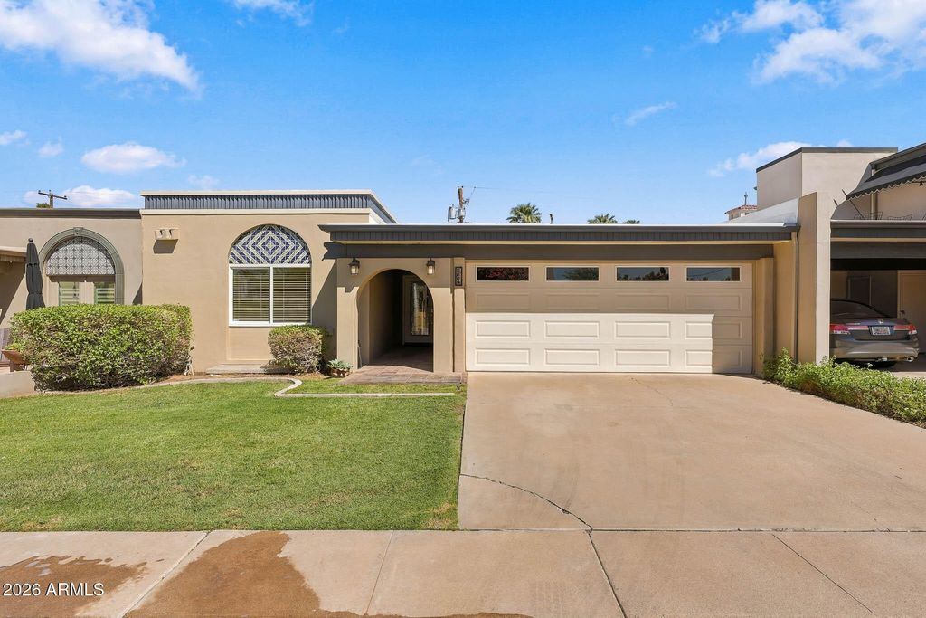 2606 E CRITTENDEN Lane, Phoenix, AZ 85016 — photo 5