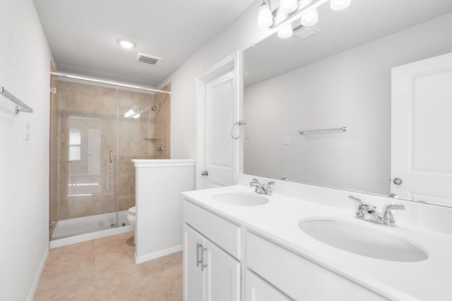 195 White Horses DR, Kyle, TX 78640