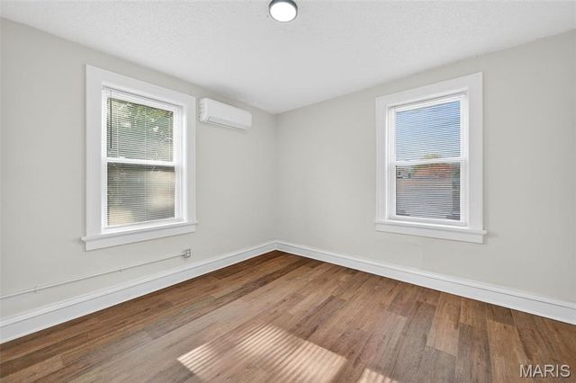 5803 S Kingshighway Boulevard 2S, St Louis, MO 63109