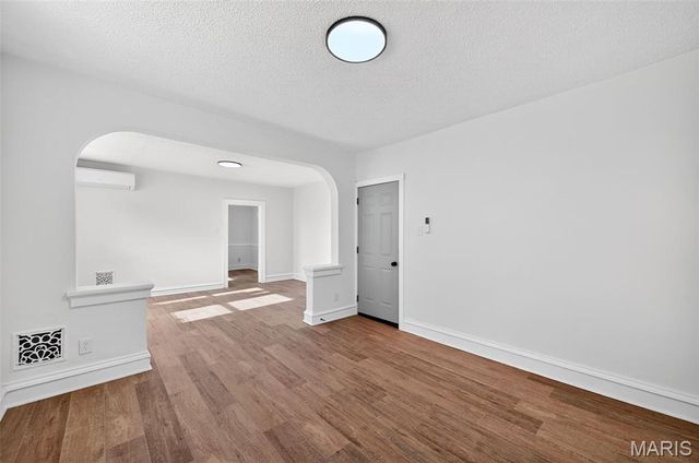 5803 S Kingshighway Boulevard 2S, St Louis, MO 63109