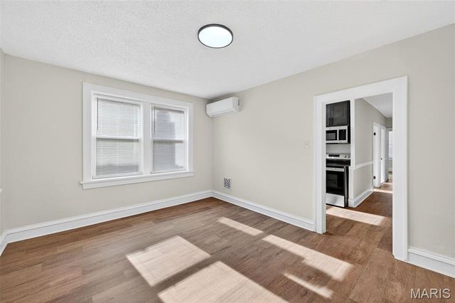 5803 S Kingshighway Boulevard 2S, St Louis, MO 63109