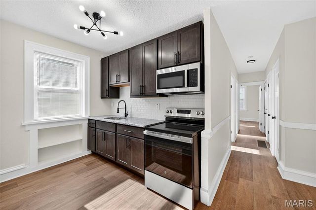 5803 S Kingshighway Boulevard 2S, St Louis, MO 63109