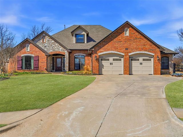 3913 Shortgrass Circle, Edmond, OK 73003