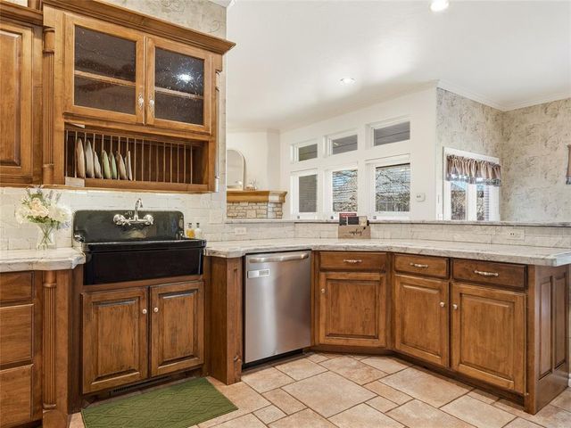 3913 Shortgrass Circle, Edmond, OK 73003