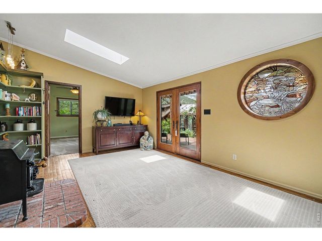 239 Estes Park Estates Dr, Lyons, CO 80540