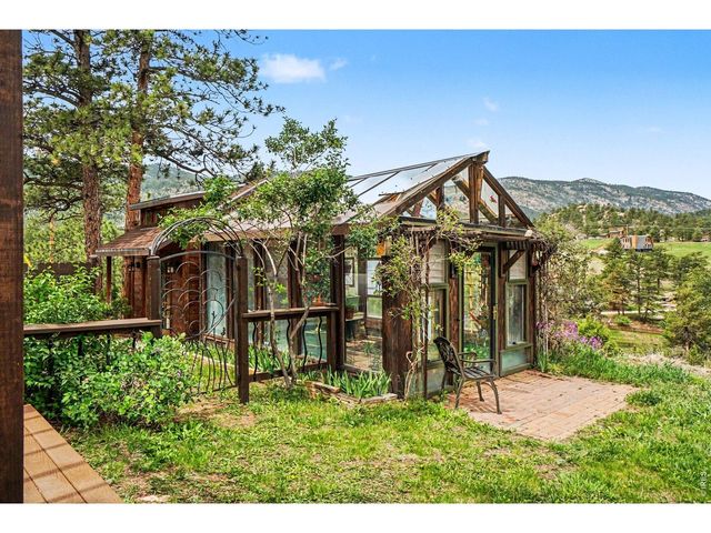 239 Estes Park Estates Dr, Lyons, CO 80540