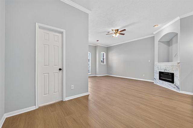 2710 Grants Lake Boulevard L8, Sugar Land, TX 77479