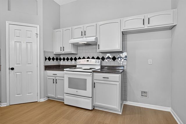 2710 Grants Lake Boulevard L8, Sugar Land, TX 77479