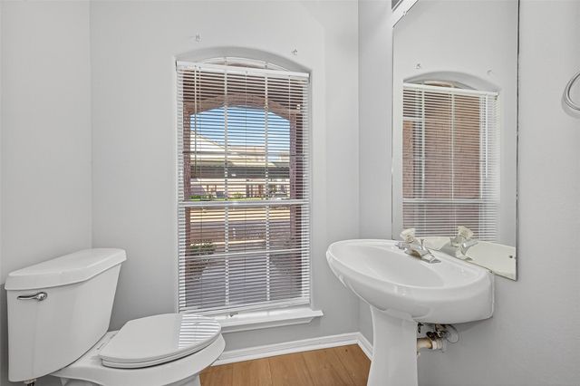 2710 Grants Lake Boulevard L8, Sugar Land, TX 77479