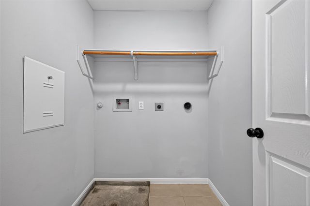 2710 Grants Lake Boulevard L8, Sugar Land, TX 77479