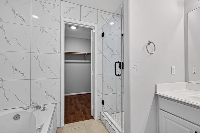 2710 Grants Lake Boulevard L8, Sugar Land, TX 77479