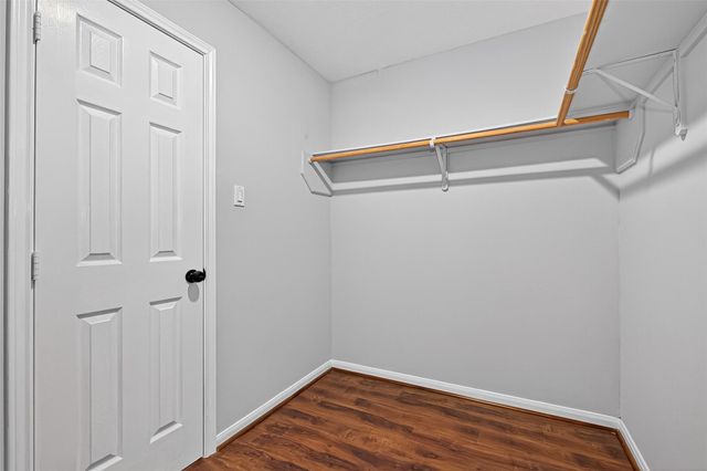 2710 Grants Lake Boulevard L8, Sugar Land, TX 77479