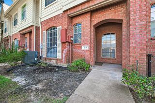 2710 Grants Lake Boulevard L8, Sugar Land, TX 77479