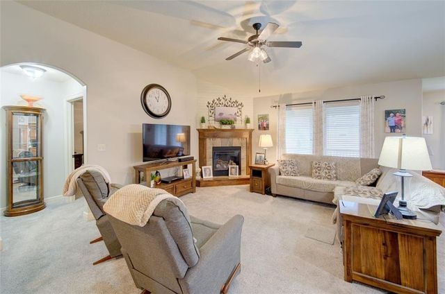 13305 N Copper Ridge Drive, Platte City, MO 64079