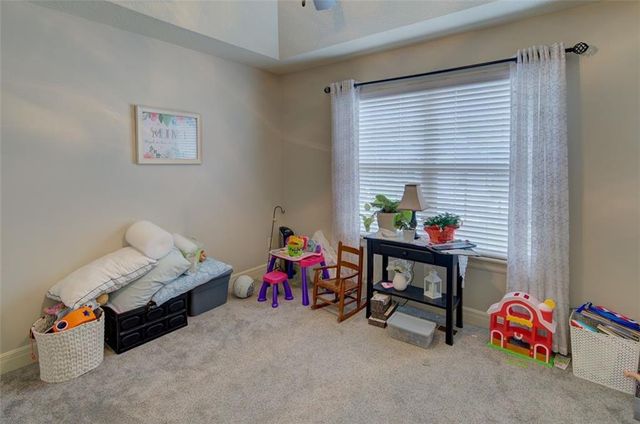13305 N Copper Ridge Drive, Platte City, MO 64079