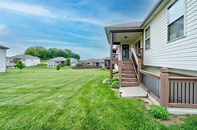 13305 N Copper Ridge Drive, Platte City, MO 64079