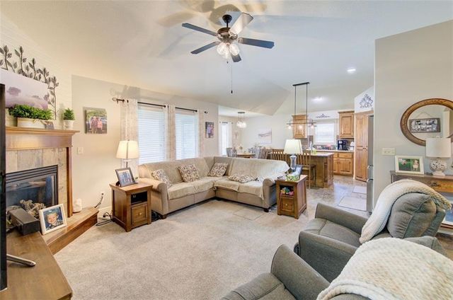 13305 N Copper Ridge Drive, Platte City, MO 64079