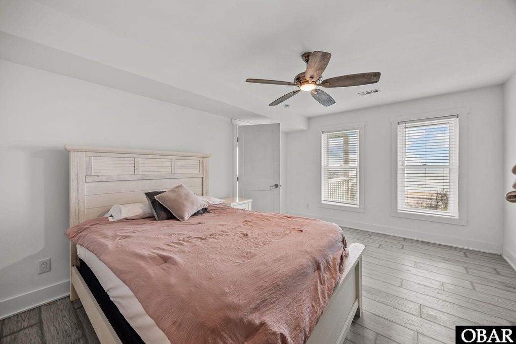 Image 17 of property listing at 24295 Seabreeze Drive Lot 1R, Rodanthe, NC 27968