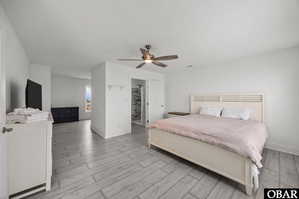 Image 20 of property listing at 24295 Seabreeze Drive Lot 1R, Rodanthe, NC 27968