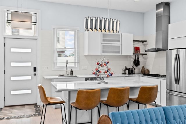 108-110 Trenton St 1, Boston, MA 02128