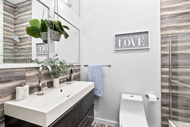 108-110 Trenton St 1, Boston, MA 02128