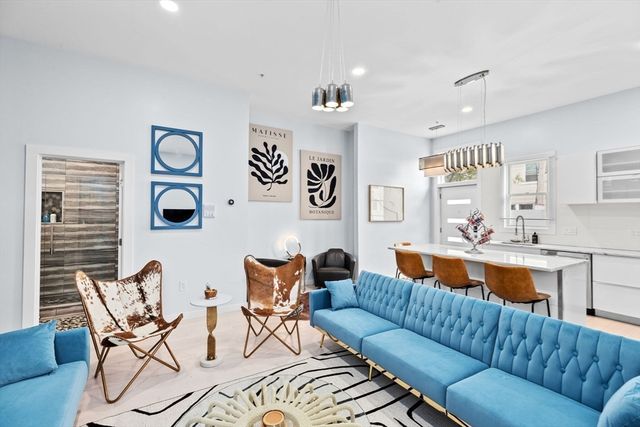 108-110 Trenton St 1, Boston, MA 02128