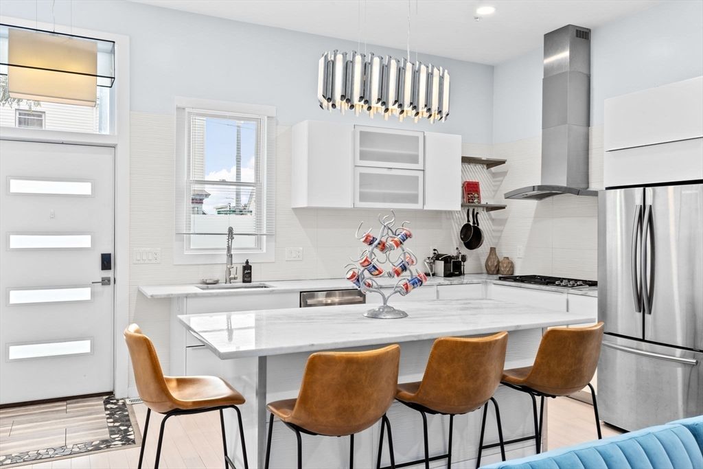 108-110 Trenton St 1, Boston, MA 02128