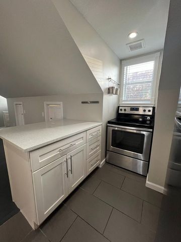 6200 Victor Street B, Dallas, TX 75214