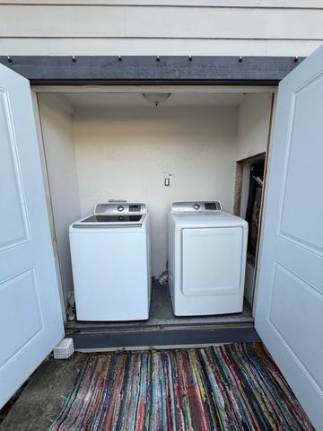 6200 Victor Street B, Dallas, TX 75214