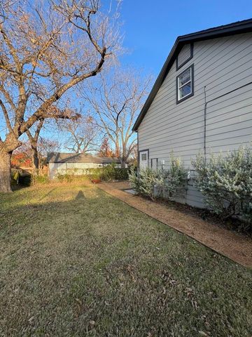 6200 Victor Street B, Dallas, TX 75214