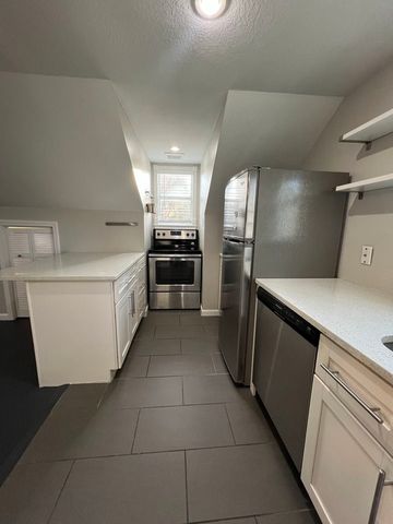 6200 Victor Street B, Dallas, TX 75214