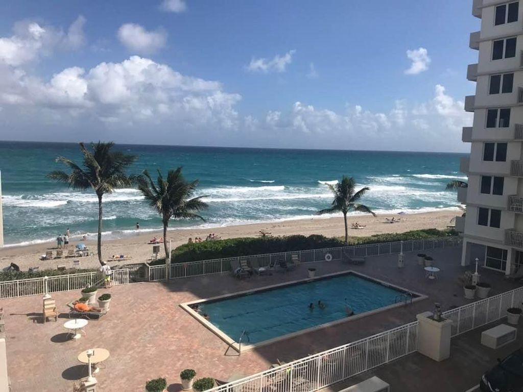 Image 23 of property listing at 3215 S Ocean Boulevard 307, Highland Beach, FL 33487