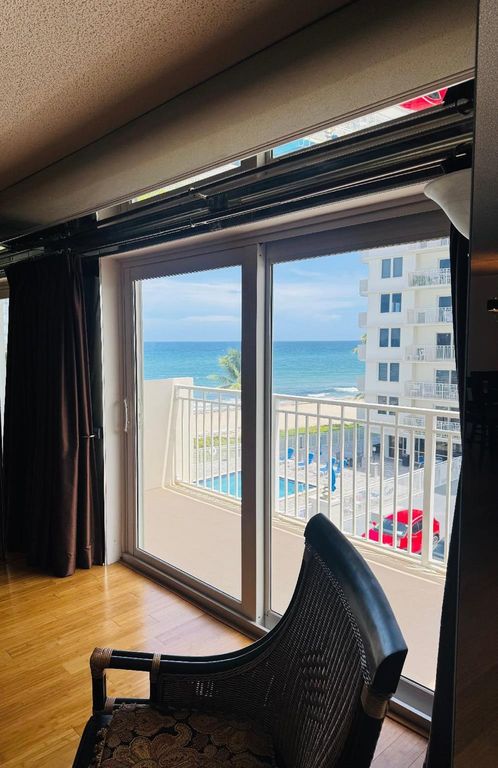 Image 5 of property listing at 3215 S Ocean Boulevard 307, Highland Beach, FL 33487