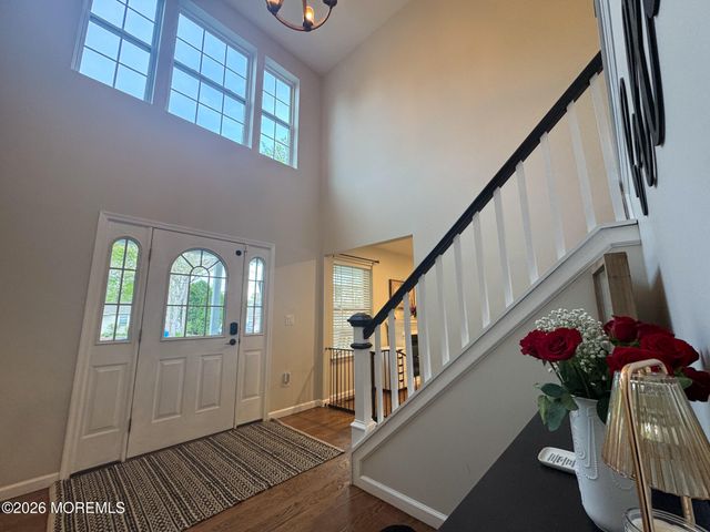 137 Bowsprit Road, Manahawkin, NJ 08050