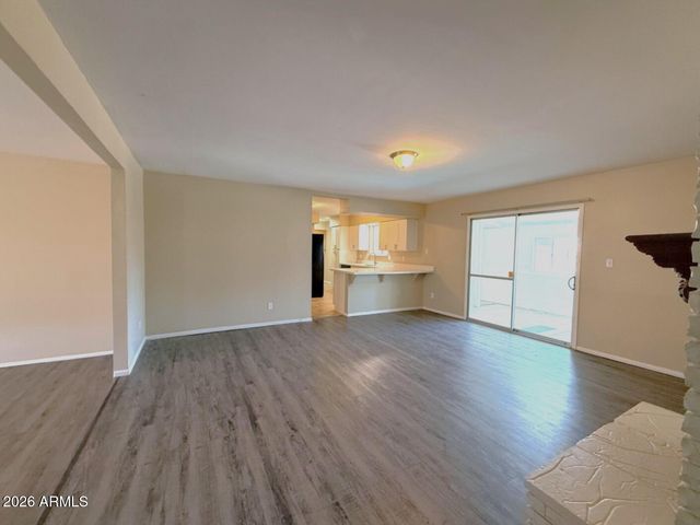 4212 W CINNABAR Avenue, Phoenix, AZ 85051