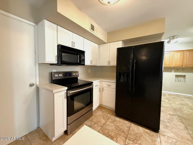 4212 W CINNABAR Avenue, Phoenix, AZ 85051