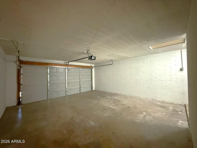 4212 W CINNABAR Avenue, Phoenix, AZ 85051