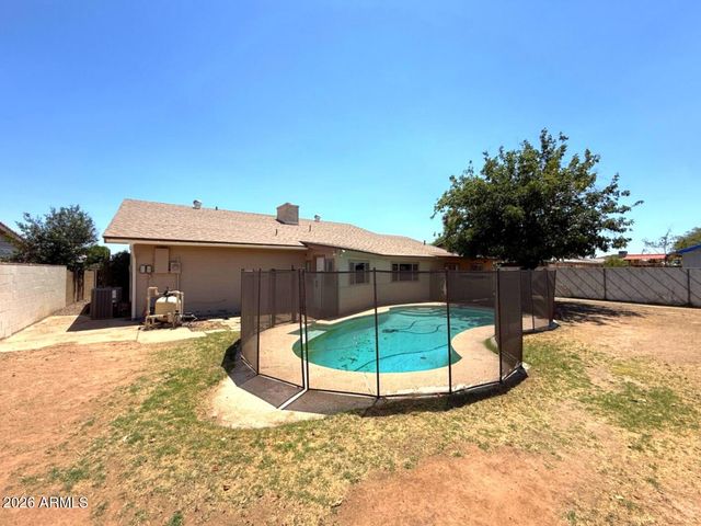 4212 W CINNABAR Avenue, Phoenix, AZ 85051