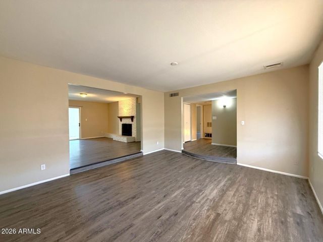 4212 W CINNABAR Avenue, Phoenix, AZ 85051