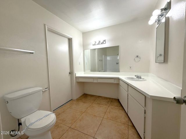 4212 W CINNABAR Avenue, Phoenix, AZ 85051