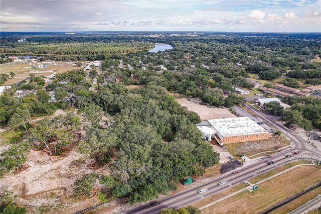 6905 & 6907 ROWLETT PARK DRIVE, Tampa, FL 33610