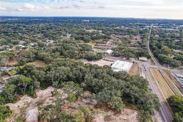 6905 & 6907 ROWLETT PARK DRIVE, Tampa, FL 33610