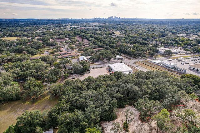 6905 & 6907 ROWLETT PARK DRIVE, Tampa, FL 33610