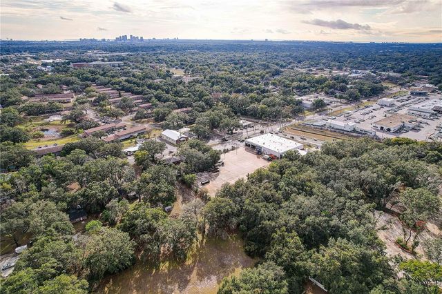 6905 & 6907 ROWLETT PARK DRIVE, Tampa, FL 33610