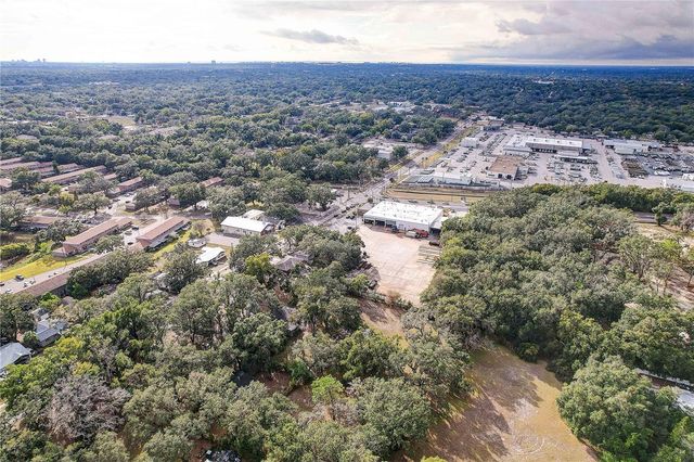 6905 & 6907 ROWLETT PARK DRIVE, Tampa, FL 33610