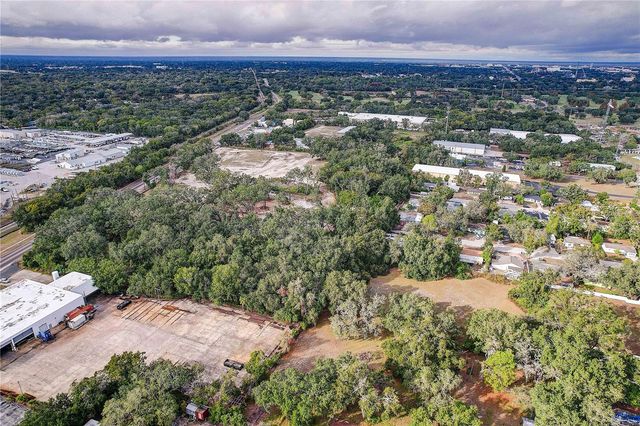 6905 & 6907 ROWLETT PARK DRIVE, Tampa, FL 33610